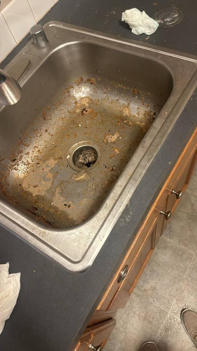 Kitchen sink restoration — Before